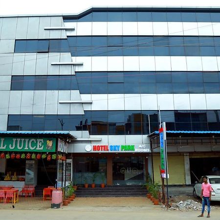 Hotel Sky Park Shamshabad Exterior foto