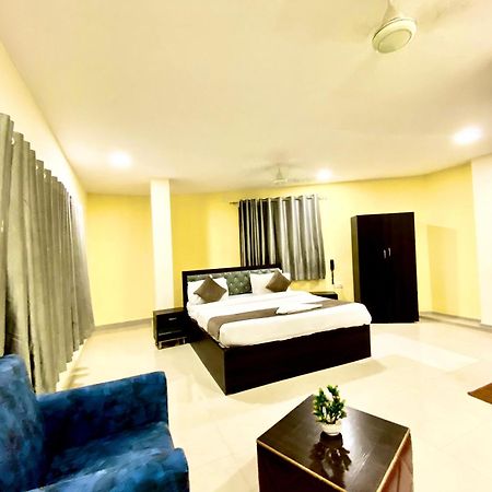 Hotel Sky Park Shamshabad Exterior foto
