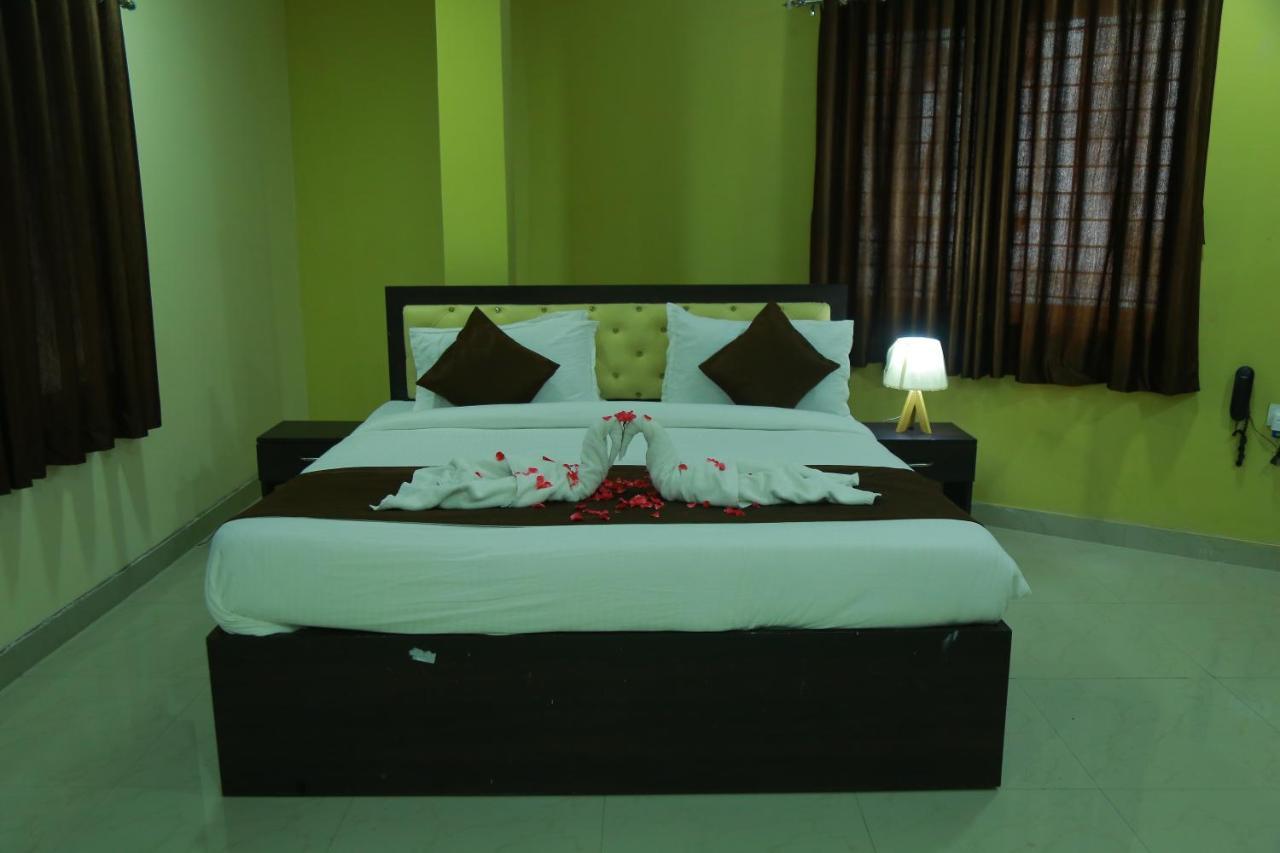 Hotel Sky Park Shamshabad Exterior foto