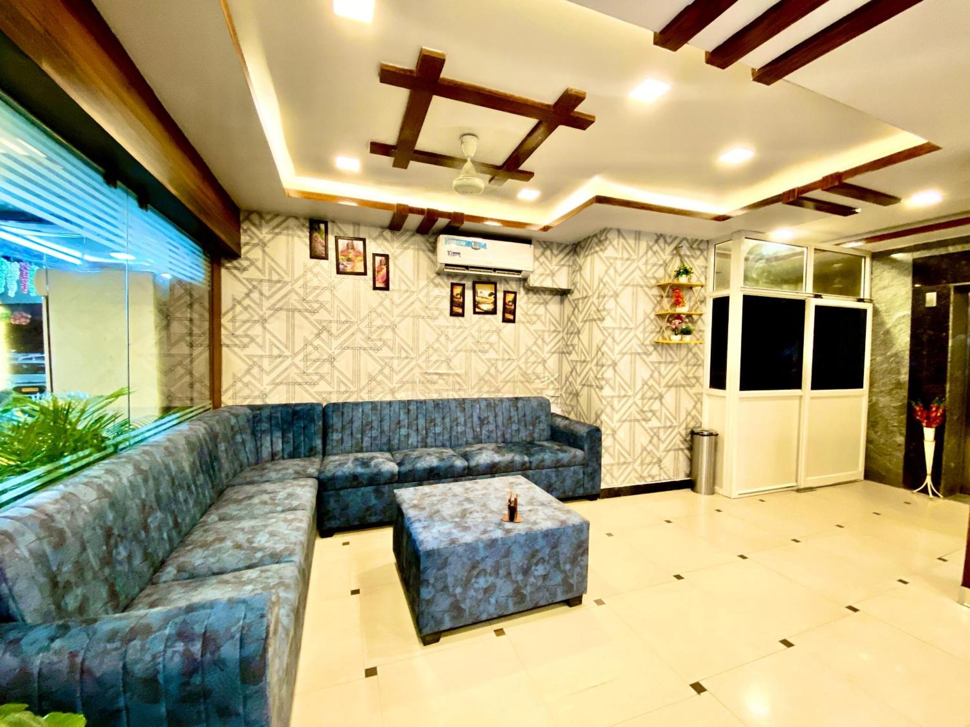 Hotel Sky Park Shamshabad Exterior foto